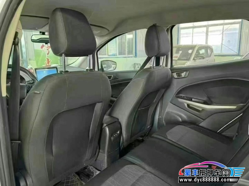 18年福特翼搏轿车抵押车出售