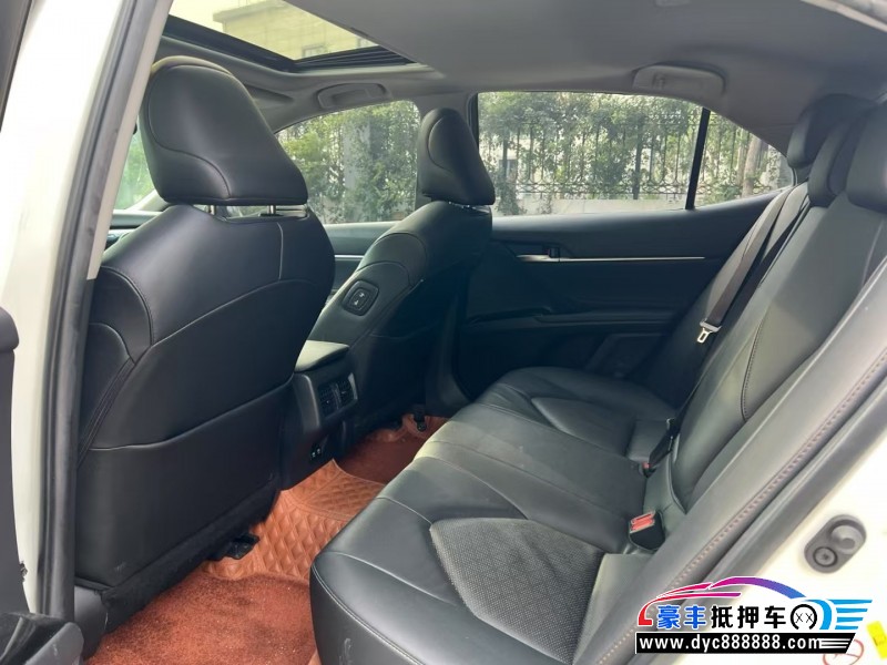 19年丰田凯美瑞轿车抵押车出售