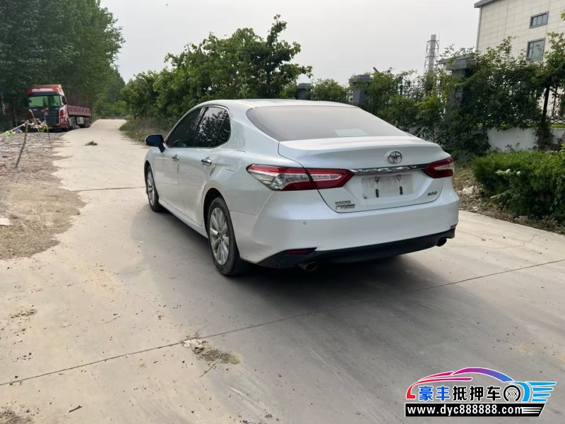 19年丰田凯美瑞轿车抵押车出售