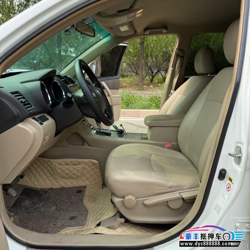 17年丰田汉兰达轿车抵押车出售