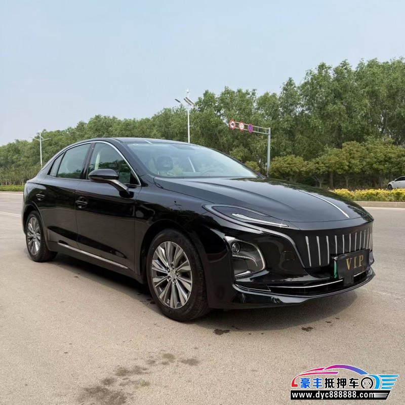 25年红旗EQM5轿车抵押车出售