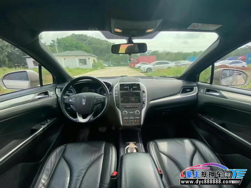 15年林肯MKC轿车抵押车出售