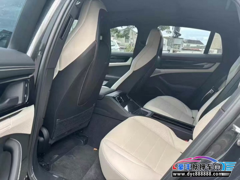 24年保时捷帕纳梅拉轿车抵押车出售