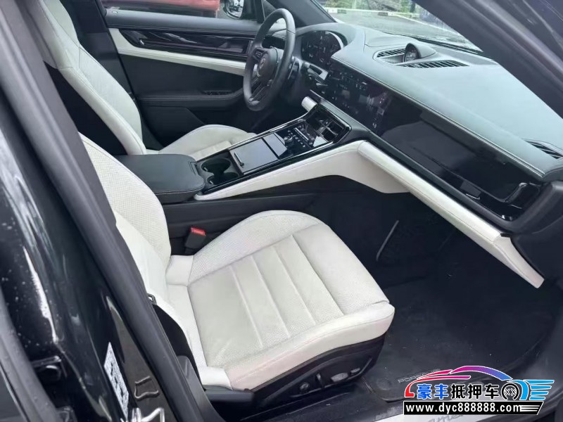 24年保时捷帕纳梅拉轿车抵押车出售