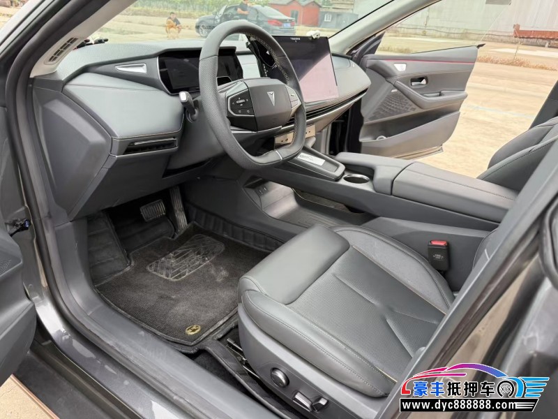 23年长安深蓝SL03轿车抵押车出售