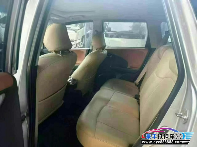 13年本田飞度轿车抵押车出售