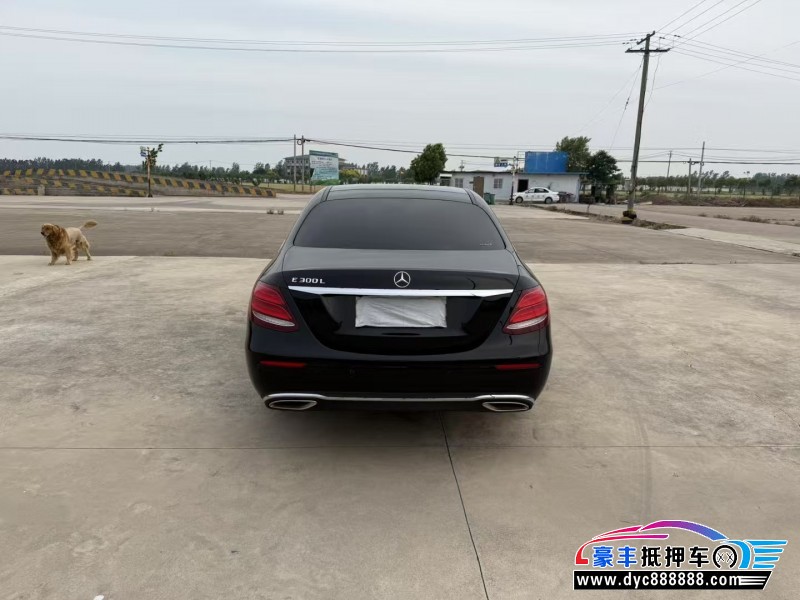 18年奔驰E轿车抵押车出售