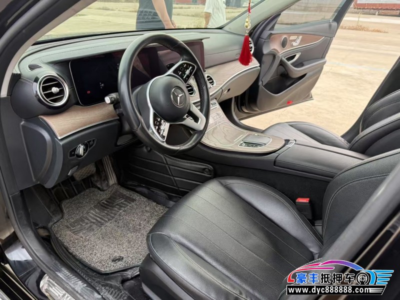 18年奔驰E轿车抵押车出售