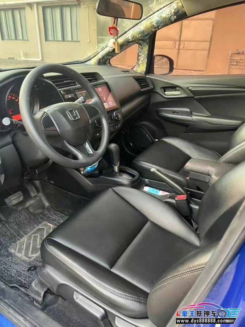 19年本田飞度轿车抵押车出售