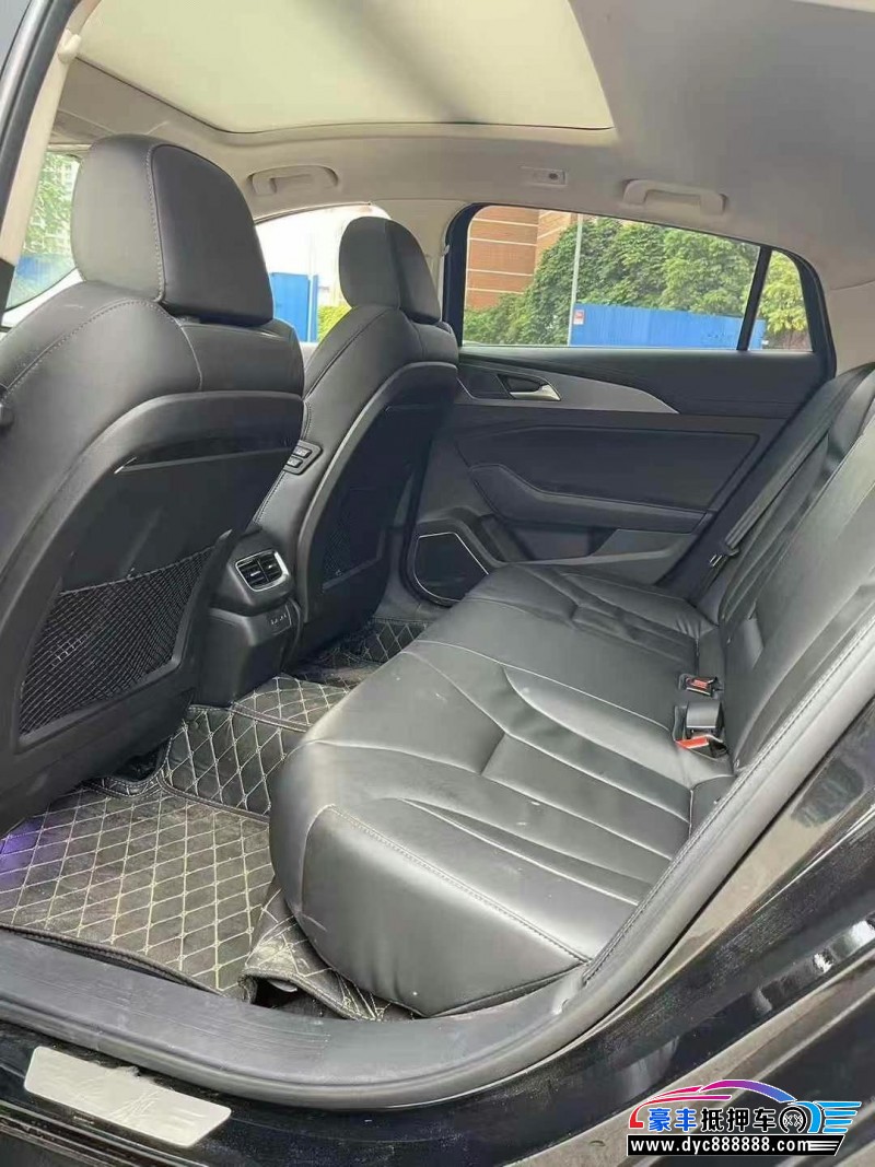 22年红旗H5轿车抵押车出售