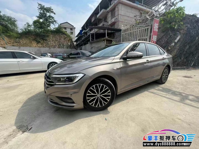 21年大众速腾轿车抵押车出售