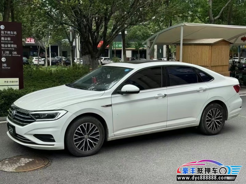 20年大众速腾轿车抵押车出售