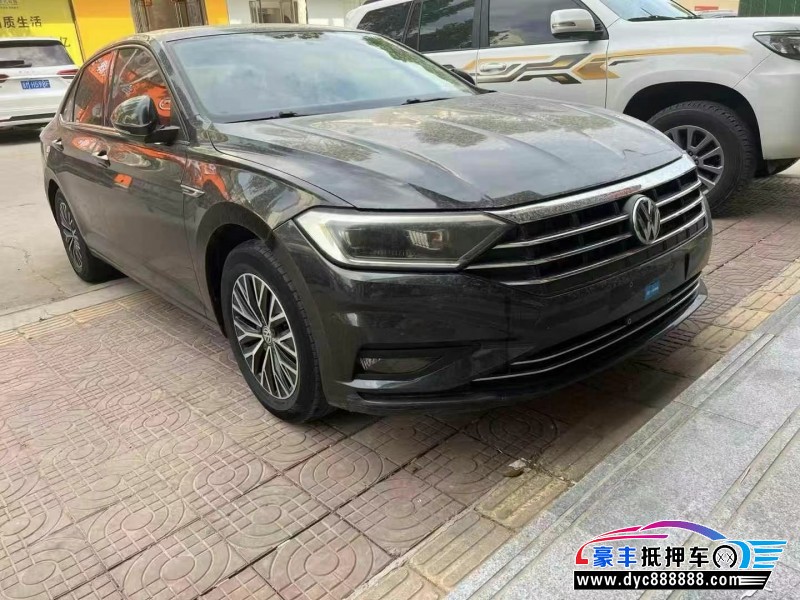 19年大众速腾轿车抵押车出售