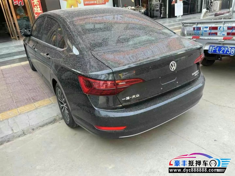 19年大众速腾轿车抵押车出售