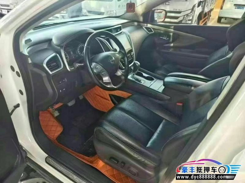 18年日产楼兰轿车抵押车出售