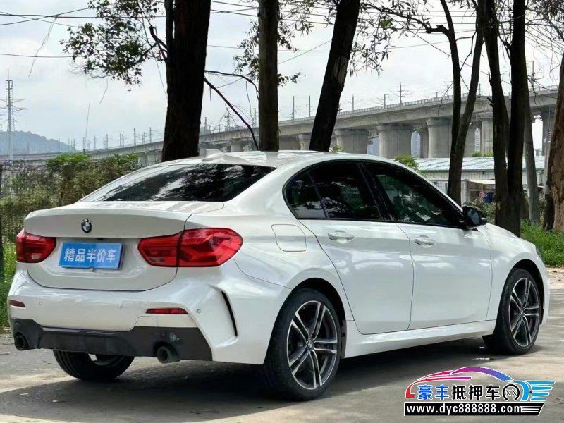 21年宝马1系轿车抵押车出售