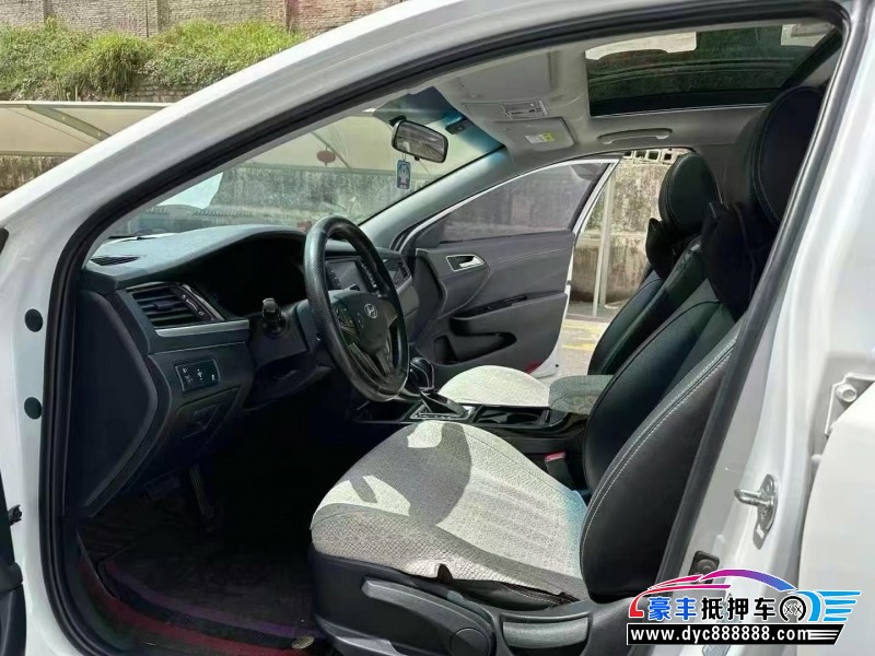 18年现代名图轿车抵押车出售