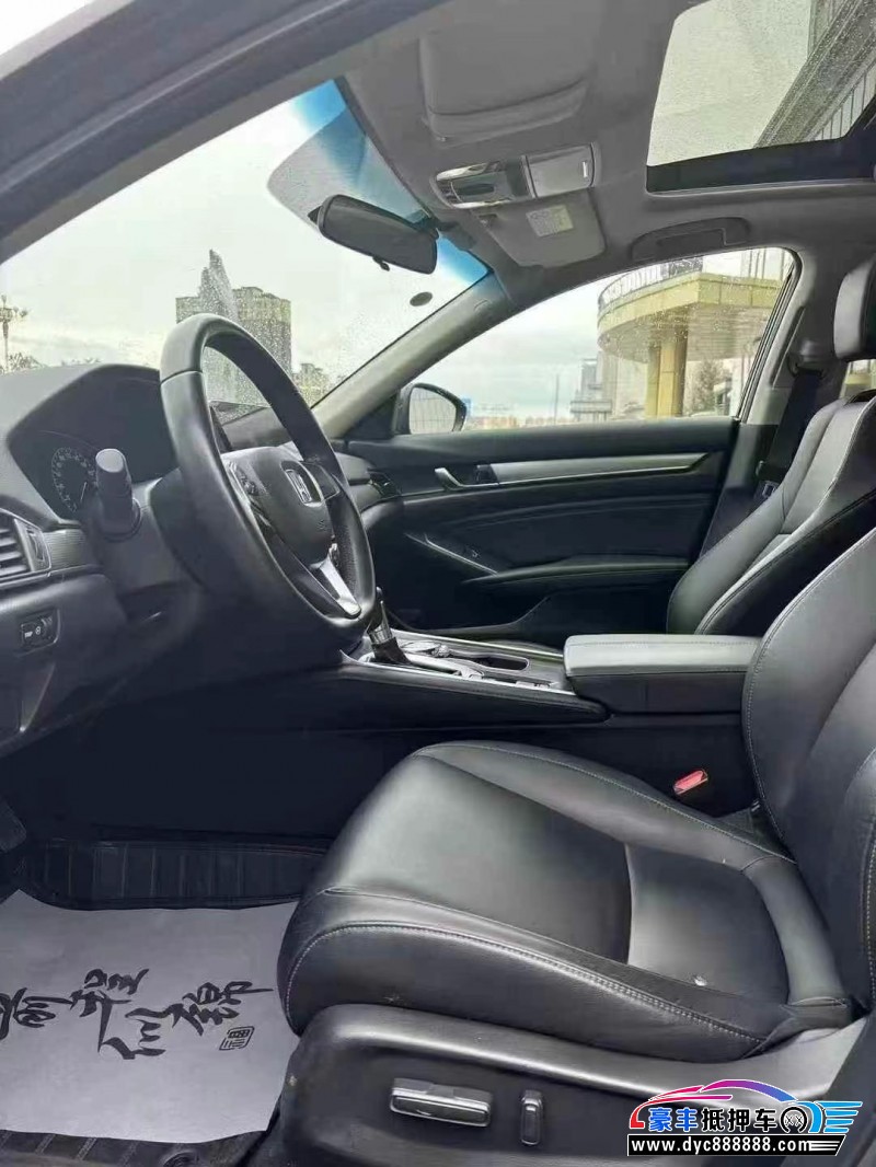 22年本田雅阁轿车抵押车出售