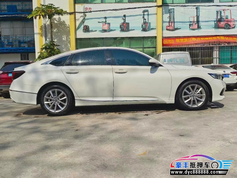 23年本田雅阁轿车抵押车出售