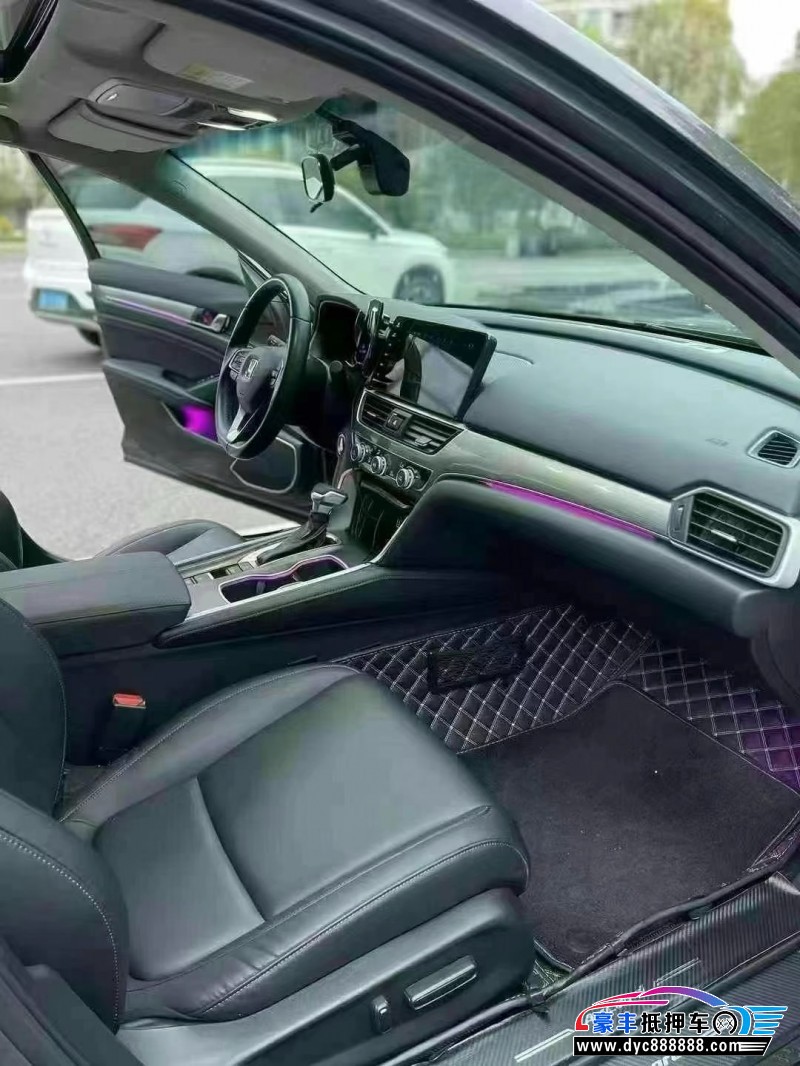 22年本田雅阁轿车抵押车出售