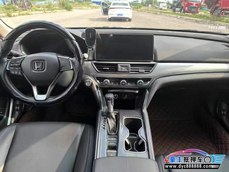 21年本田雅阁轿车抵押车出售