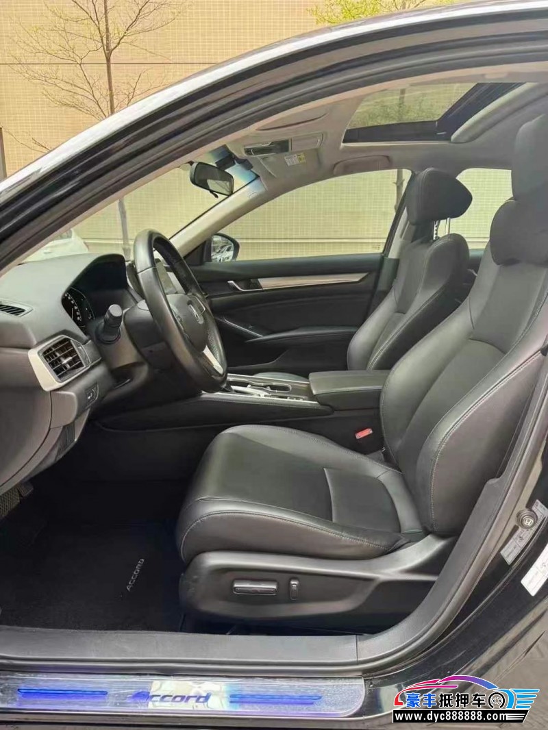 22年本田雅阁轿车抵押车出售