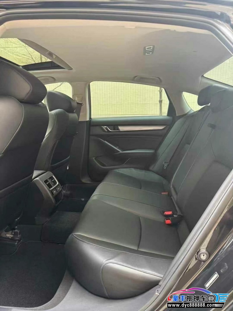 22年本田雅阁轿车抵押车出售