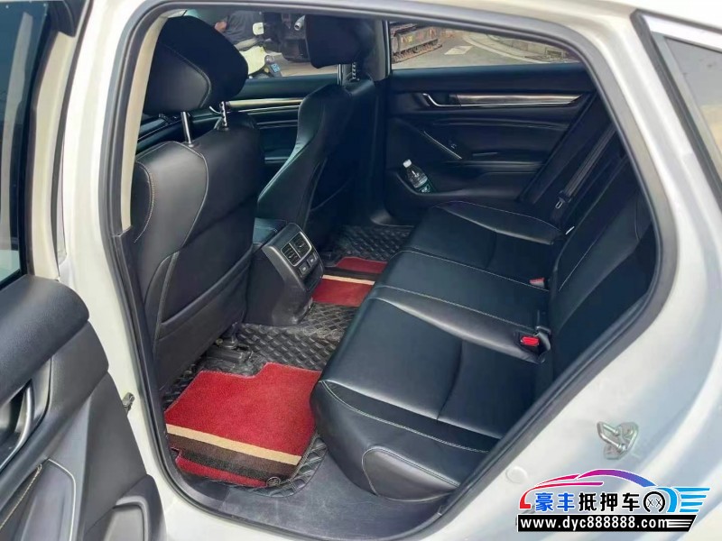 22年本田雅阁轿车抵押车出售