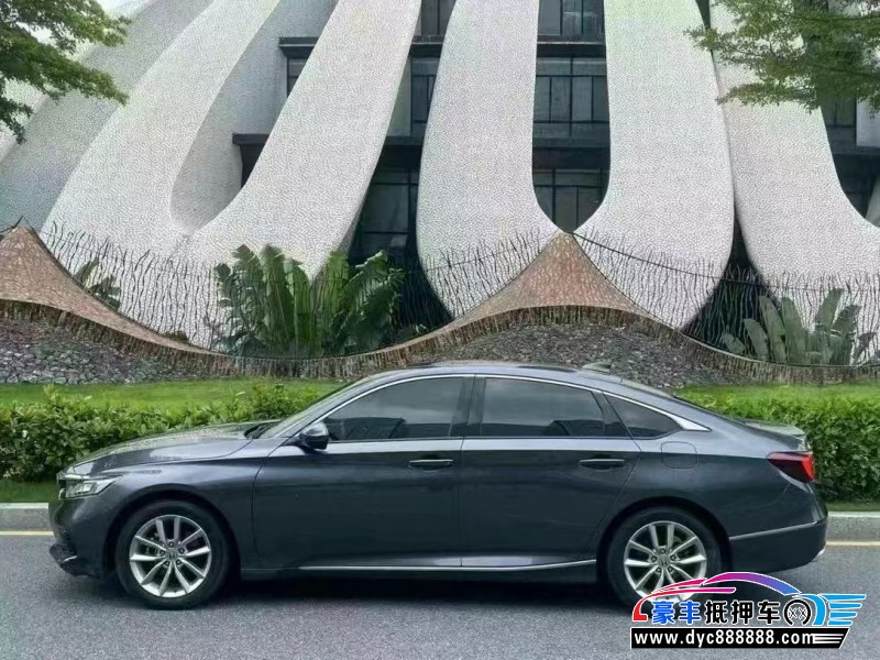 22年本田雅阁轿车抵押车出售