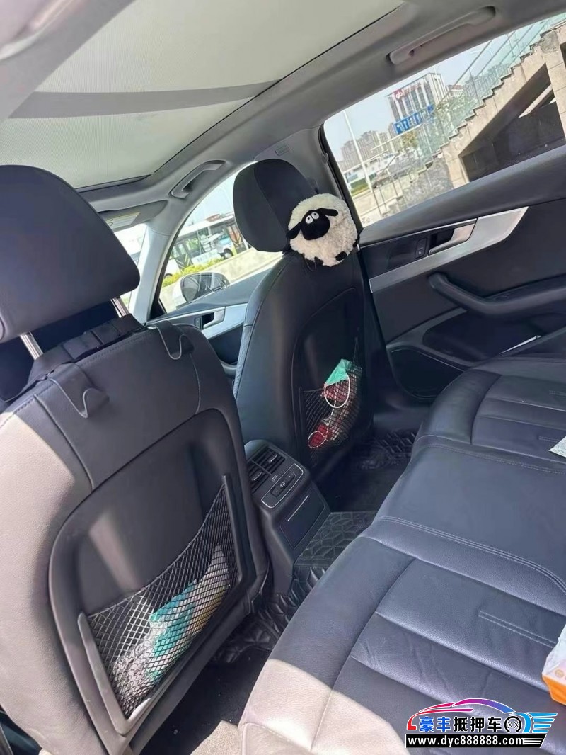 19年奥迪A4L轿车抵押车出售