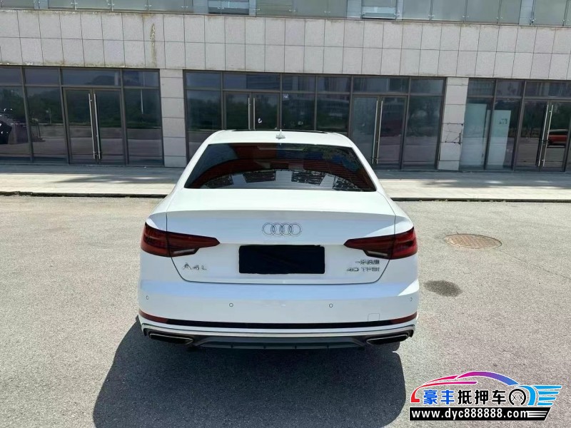 19年奥迪A4L轿车抵押车出售