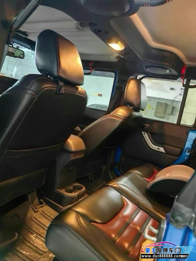 14年Jeep牧马人轿车抵押车出售