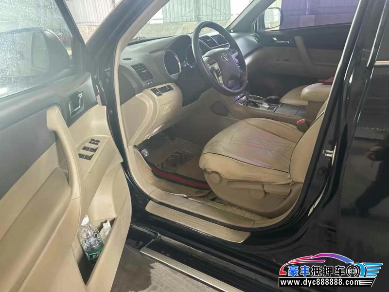 14年丰田汉兰达轿车抵押车出售