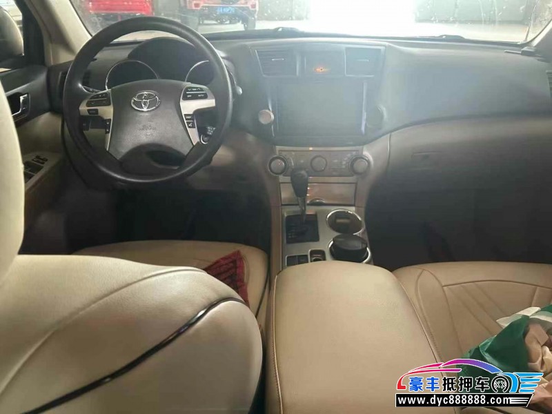 14年丰田汉兰达轿车抵押车出售