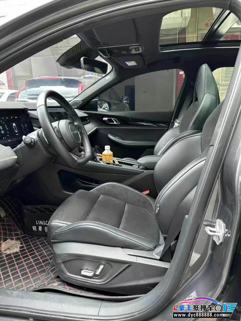 22年领克03轿车抵押车出售