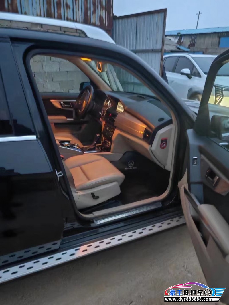 12年奔驰GLK轿车抵押车出售