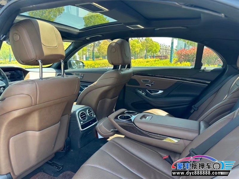 19年奔驰S轿车抵押车出售