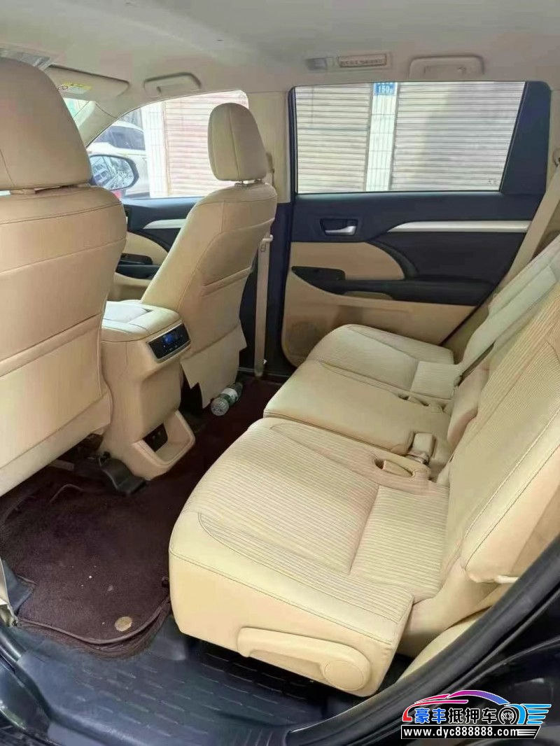 21年丰田汉兰达轿车抵押车出售