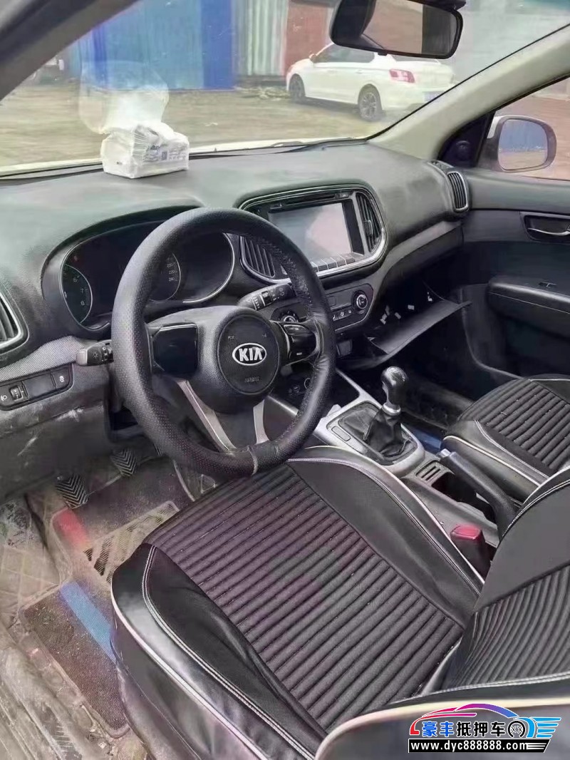 15年起亚KX3轿车抵押车出售