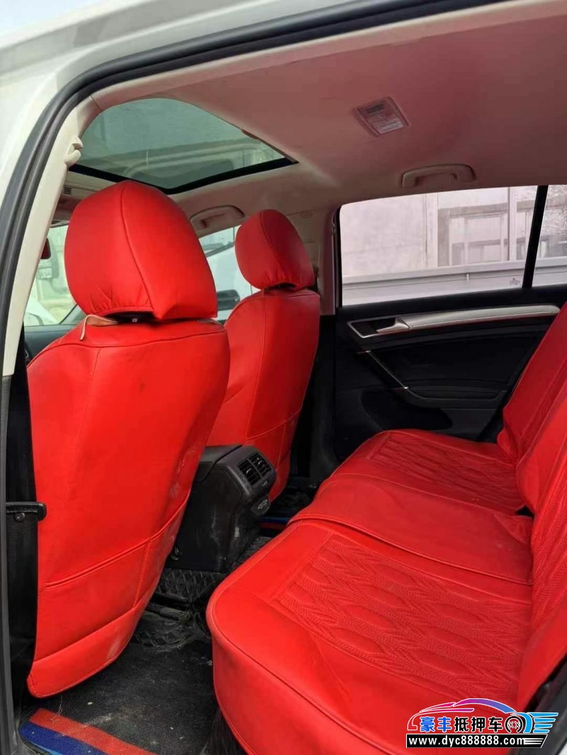 19年大众高尔夫轿车抵押车出售