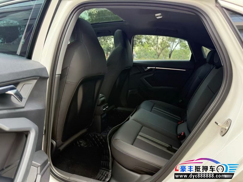 23年奥迪A3轿车抵押车出售