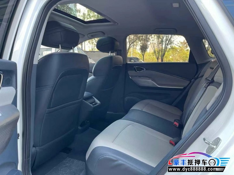 20年宝骏RC5轿车抵押车出售