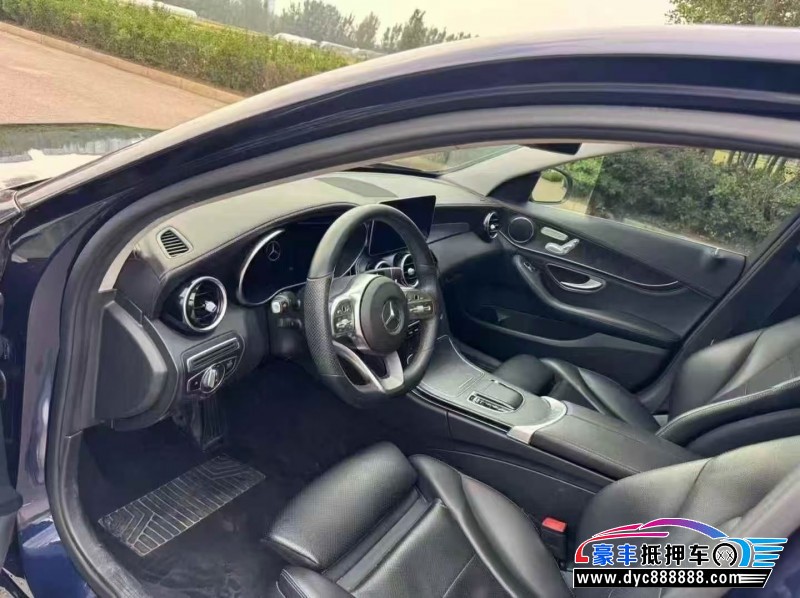 20年奔驰C轿车抵押车出售