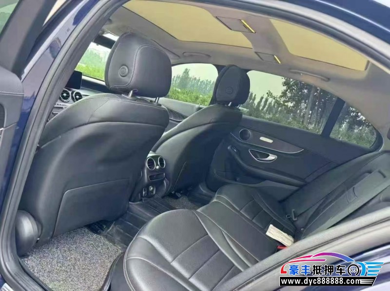 20年奔驰C轿车抵押车出售