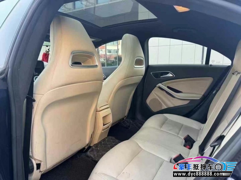 16年奔驰CLA轿车抵押车出售