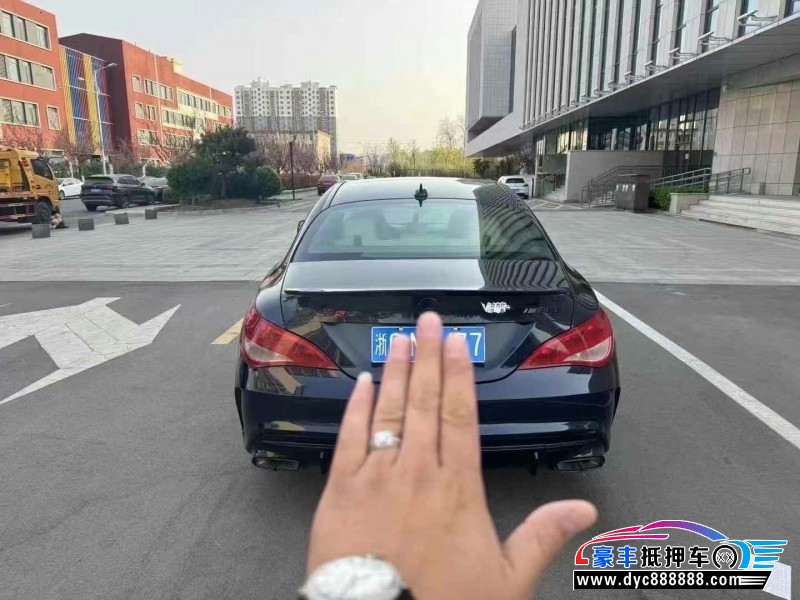 16年奔驰CLA轿车抵押车出售