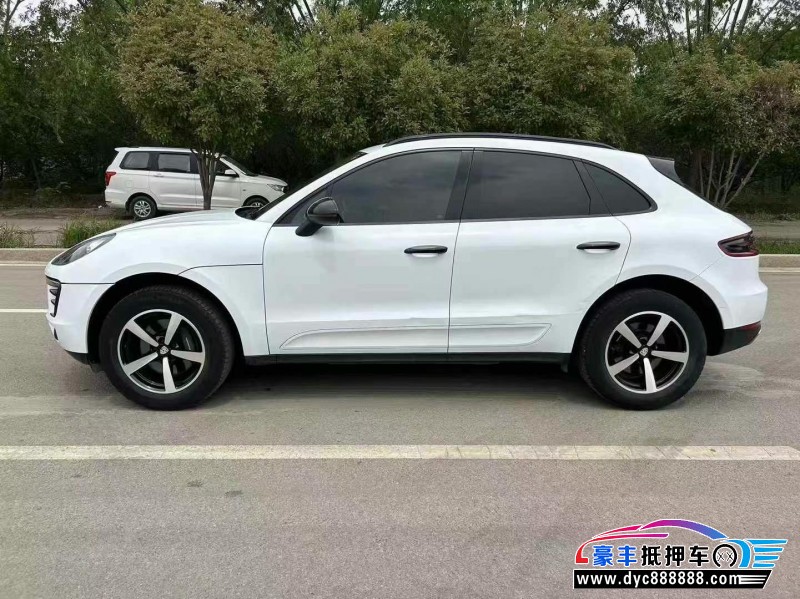 16年保时捷Macan迈凯轿车抵押车出售