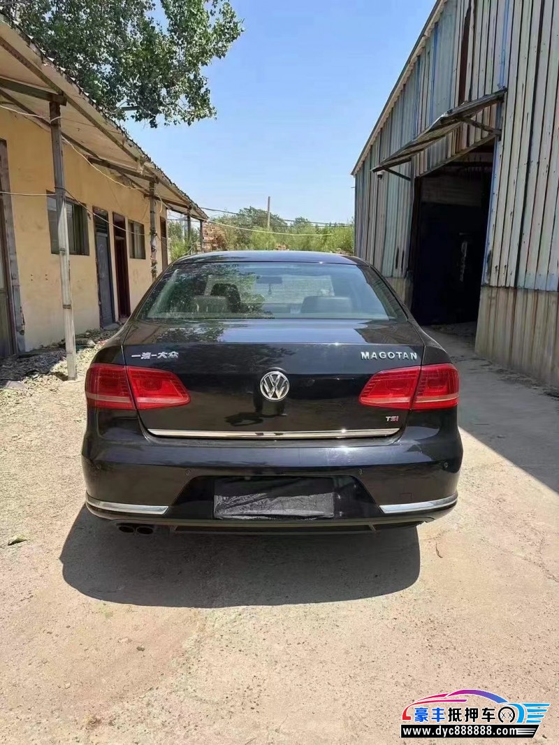 13年大众迈腾轿车抵押车出售