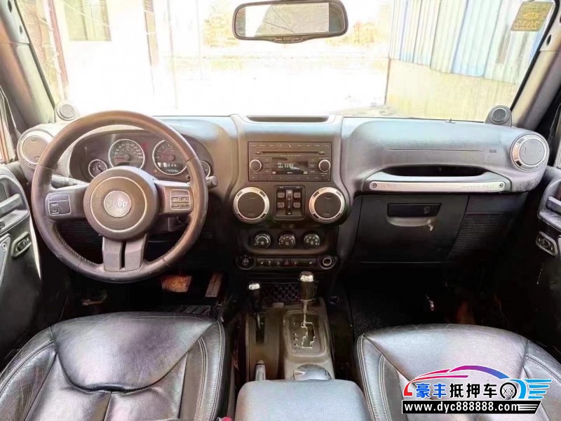 14年Jeep牧马人轿车抵押车出售