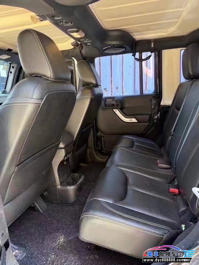 14年Jeep牧马人轿车抵押车出售